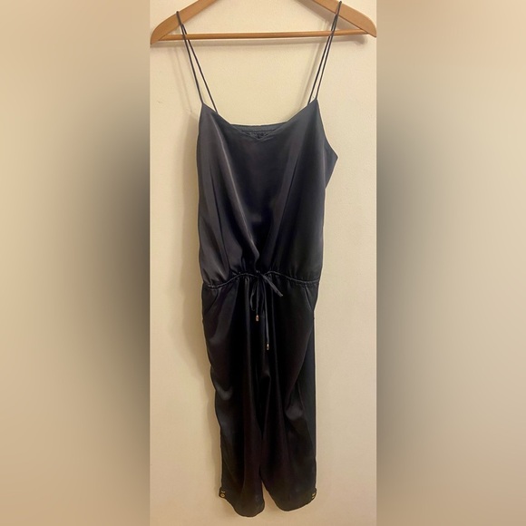 6 Shore Road Jumpsuit Silk Navy MEDIUM - Picture 3 of 7